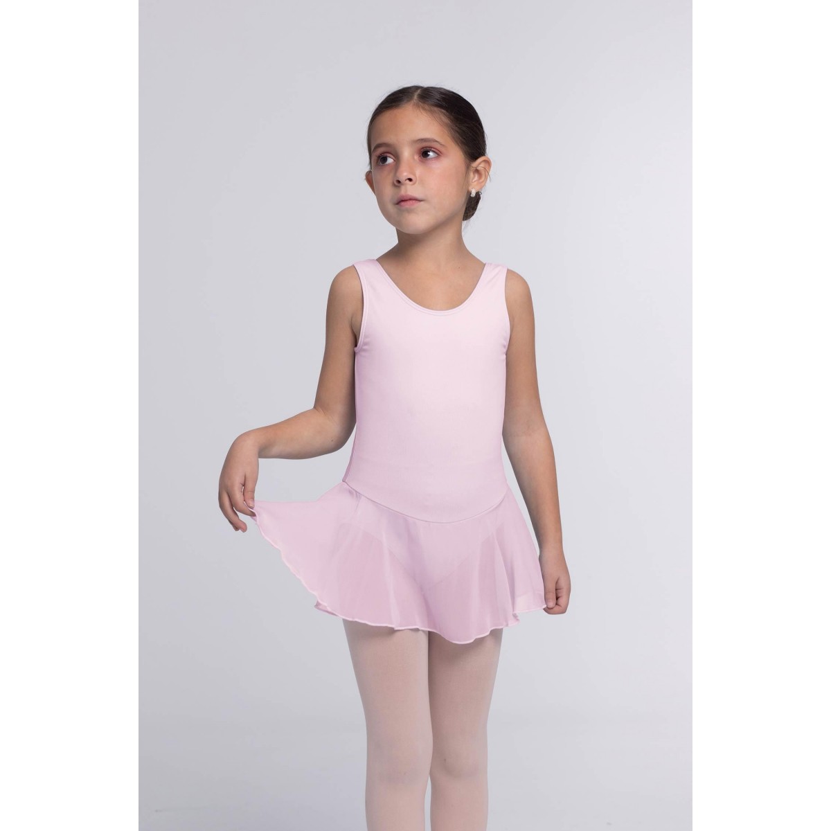 IntermezzoBrnedragtmedbredestropperogskrtflerefarver-01